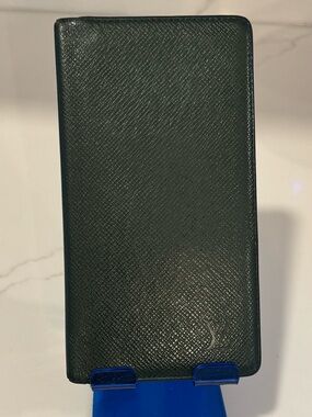 Louis Vuitton Taiga Porte Valeurs Long Billfold Wallet Epicea Green Vintage